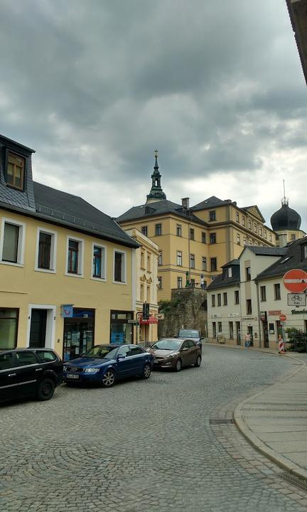 Krug zum Grunen Kranz